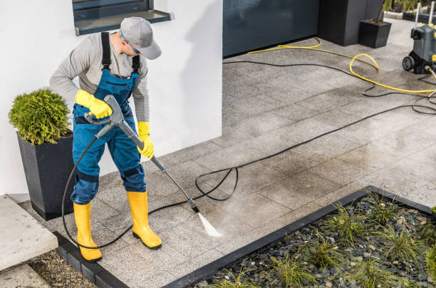 Pressure Washing Brick in Windsor, MO